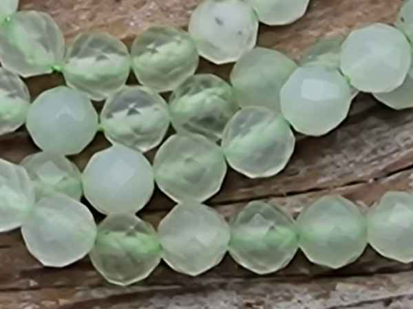 korean jade necklace faceted 4mm