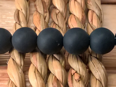 onyx necklace mat 6mm