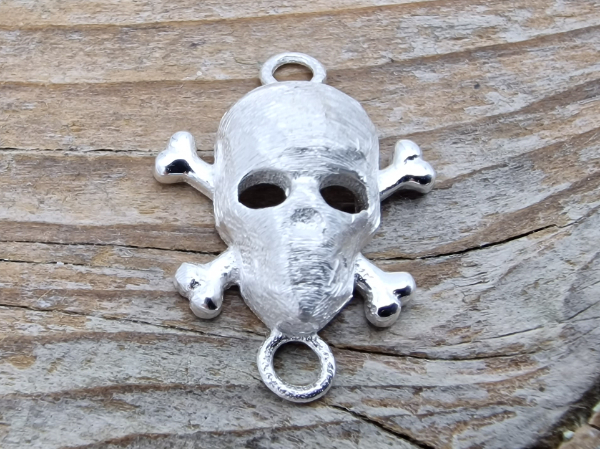 Zwischenteil-Link Totenkopf 16x21mm, Silber