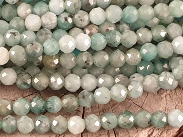 emerald necklace faceted 3mm
