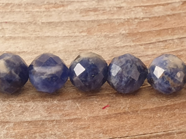 Sodalithkette facettiert 6mm