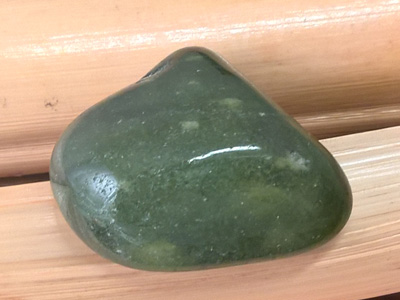 vesuvianite (idocrase) tumbled stone