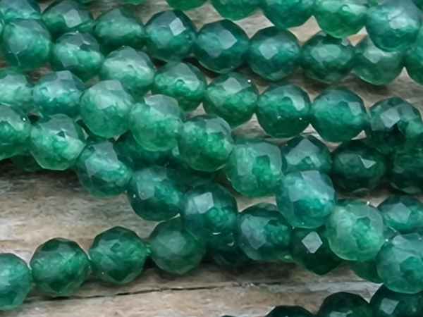 green jade necklace faceted 2mm