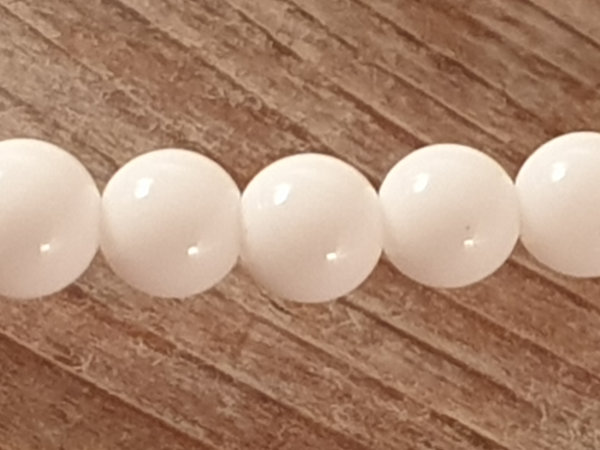 white Jade Kette 4mm